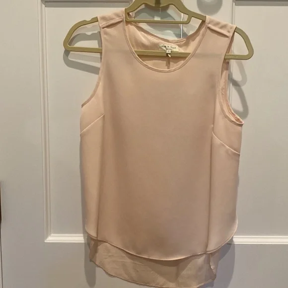 Sleeveless pink silk blouse - Picture 5 of 6